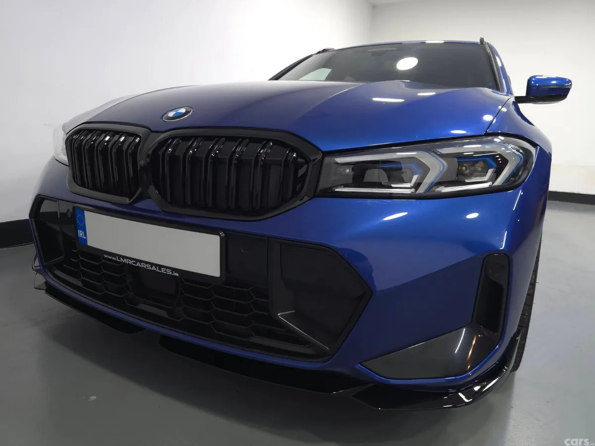 BMW 3-Series Estate, Diesel, 2023, Blue