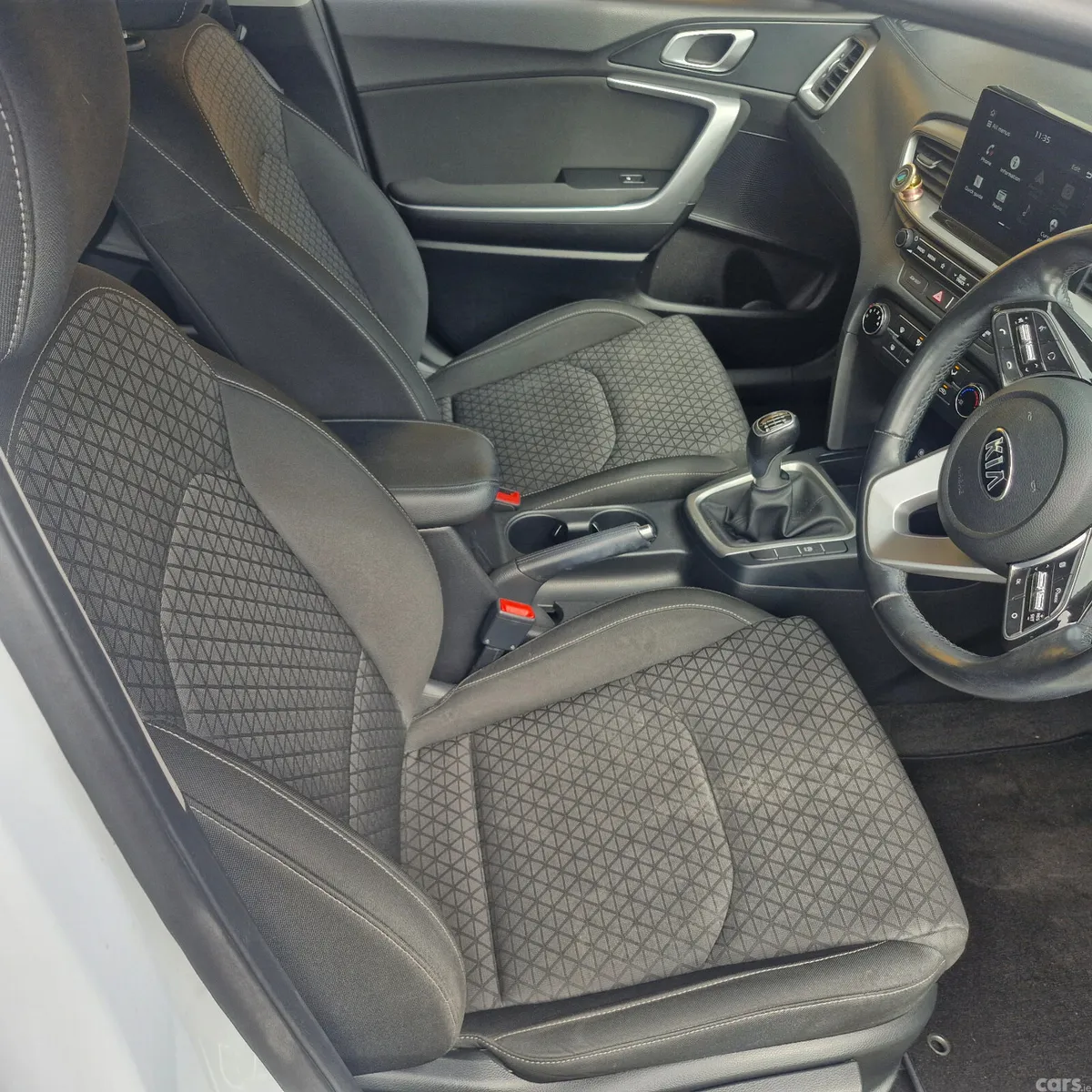 Kia Ceed Hatchback, Diesel, 2019, White