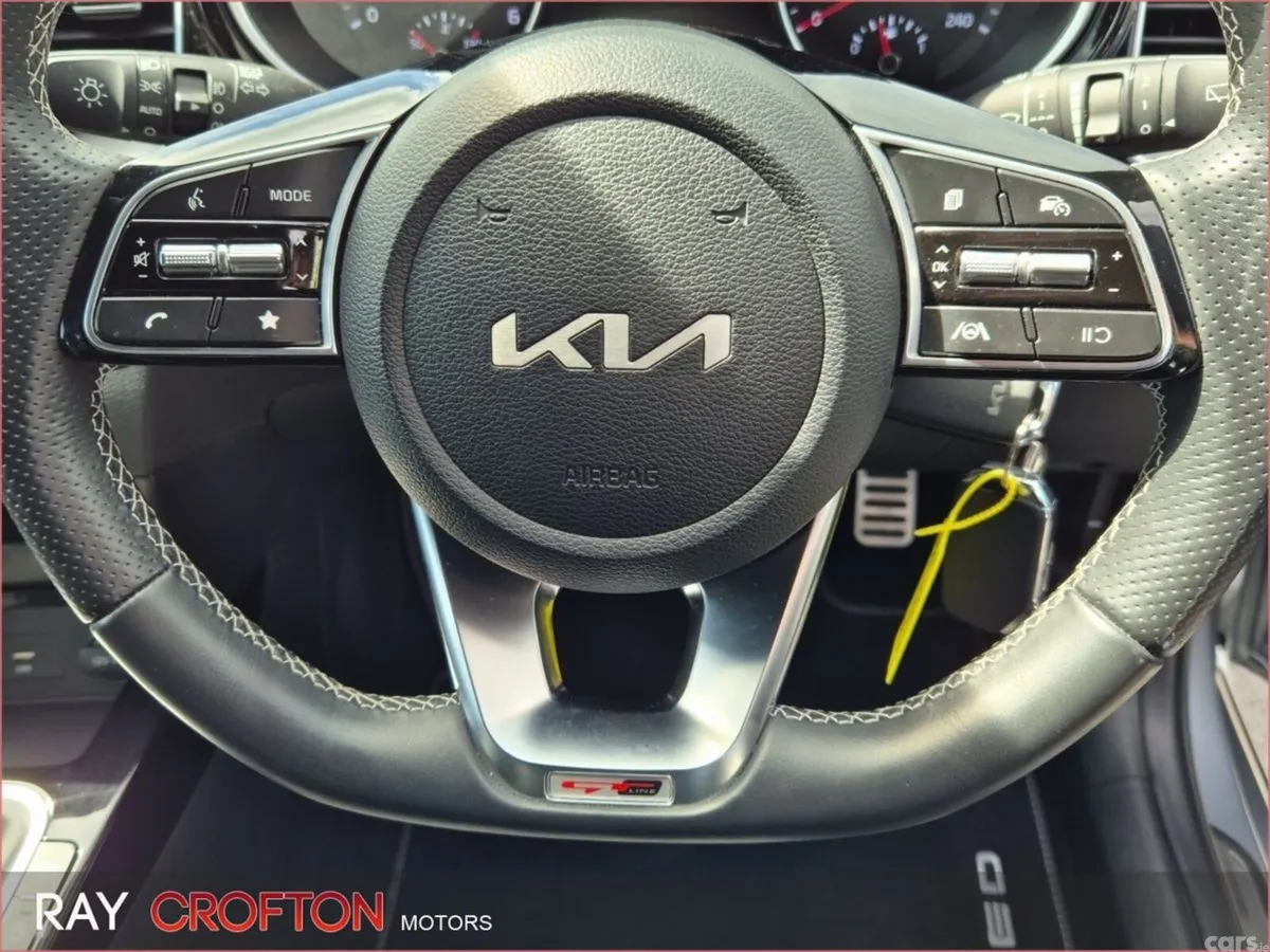Kia Ceed Hatchback, Diesel Hybrid, 2023, Grey