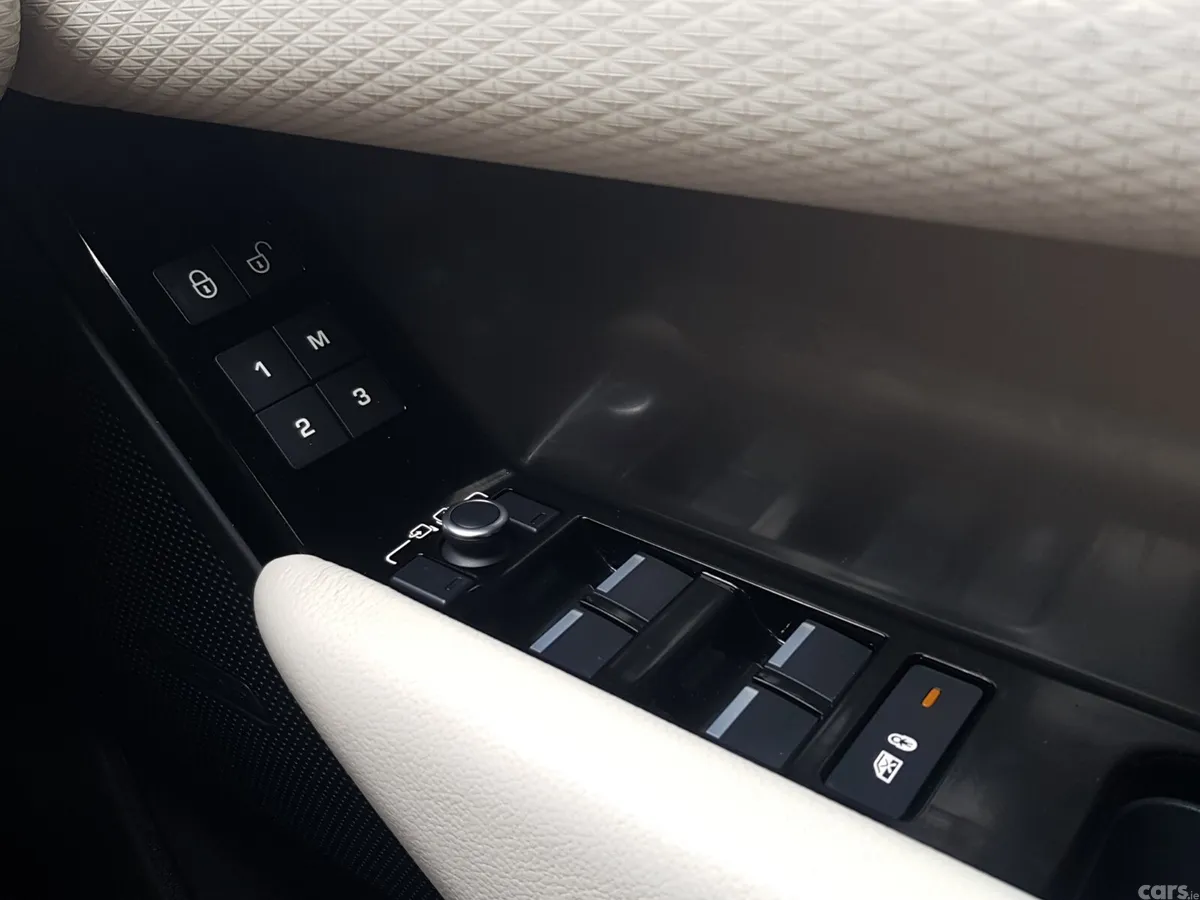 Land Rover Range Rover Velar SUV, Diesel, 2020, Gold