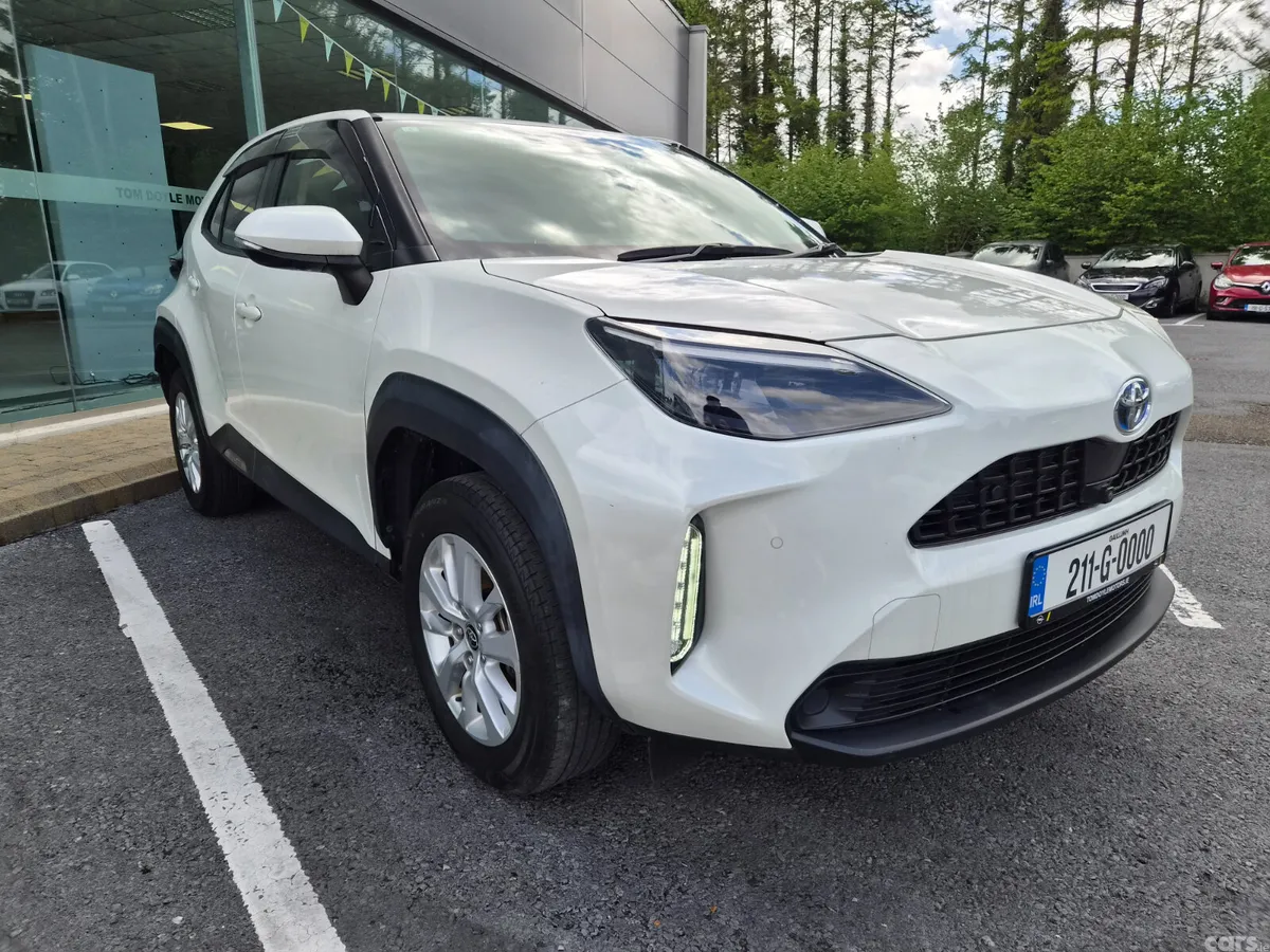 Toyota Yaris Cross SUV, Petrol Hybrid, 2021, White