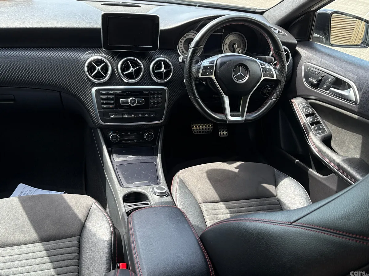 Mercedes-Benz A-Class Hatchback, Petrol, 2015, White