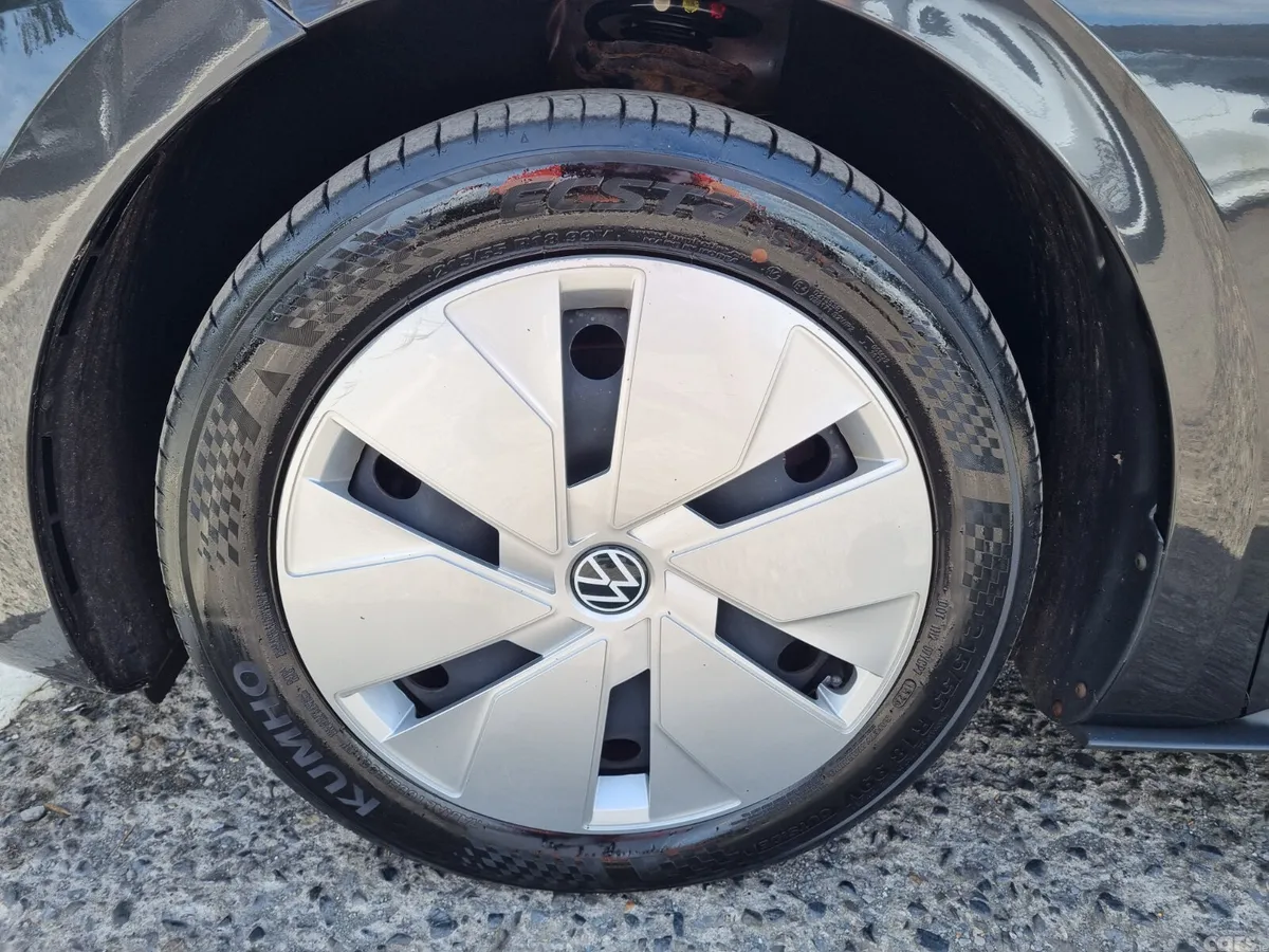 Volkswagen ID.3 Hatchback, Electric, 2023, Grey