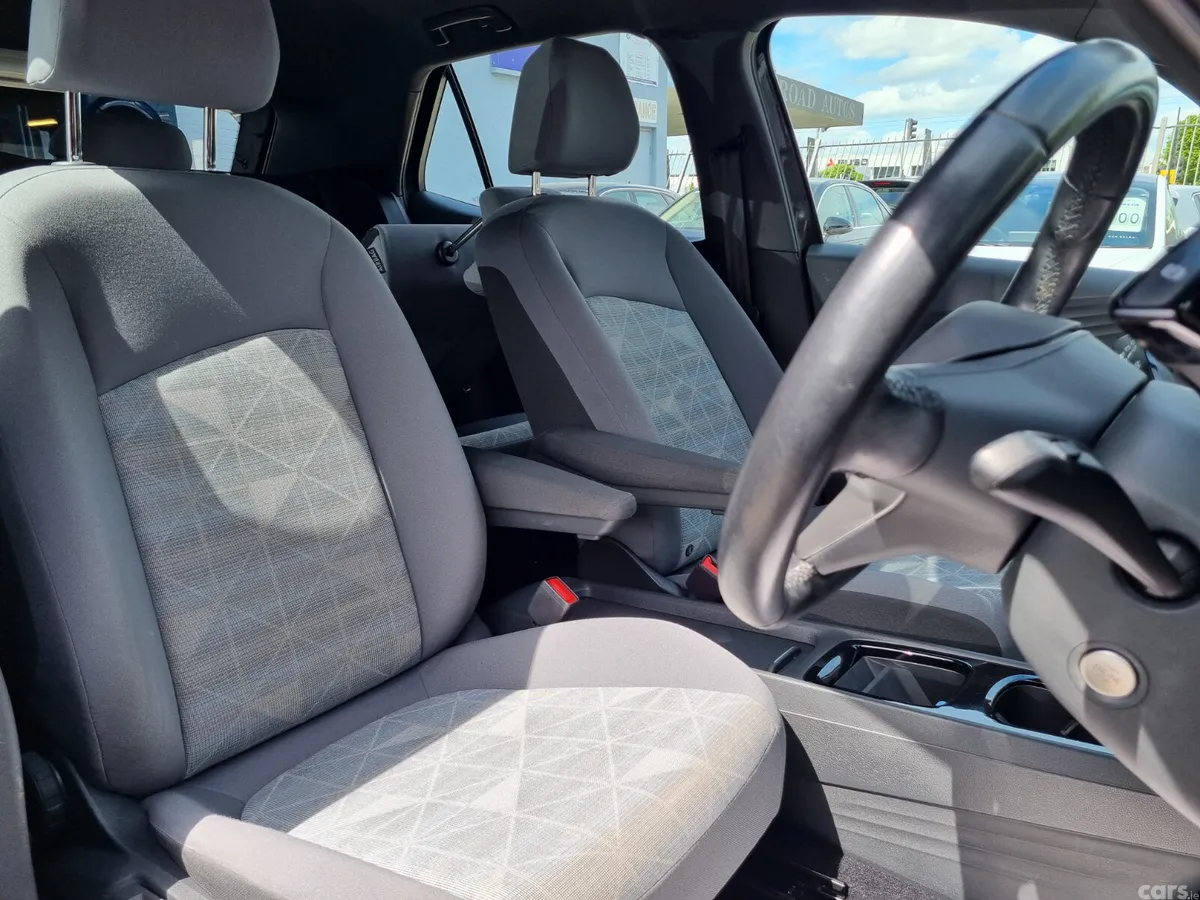 Volkswagen ID.3 Hatchback, Electric, 2023, Grey