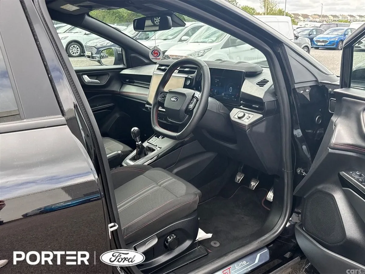 Ford Puma MPV, Petrol, 2025, Black