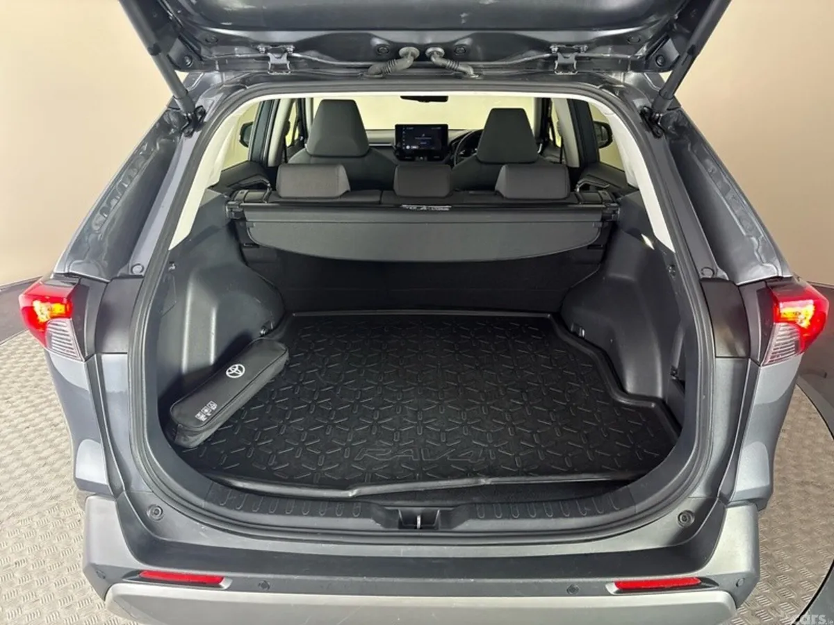 Toyota RAV4 SUV, Petrol Hybrid, 2024, Grey