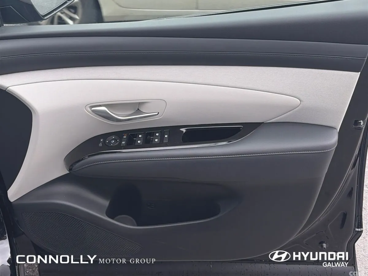 Hyundai Tucson SUV, Petrol Plug-in Hybrid, 2025, Black