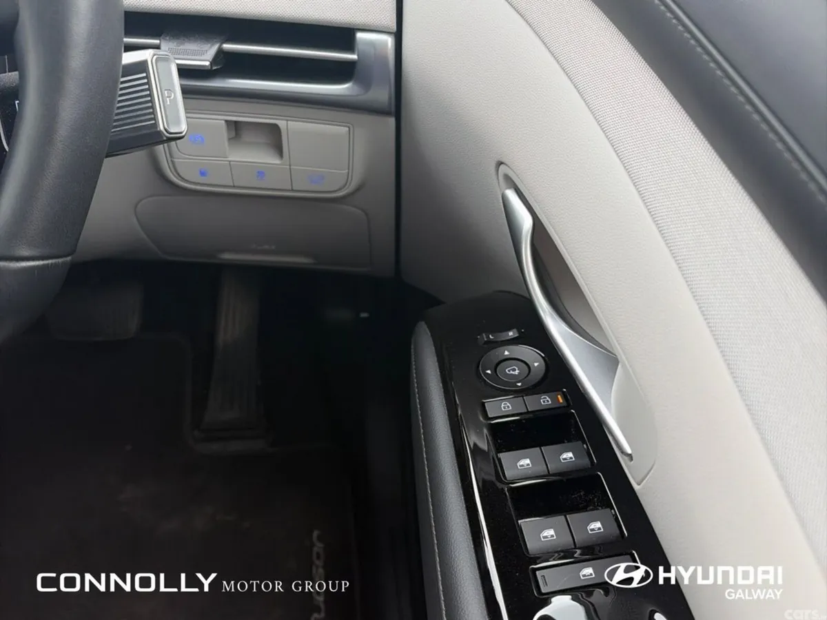 Hyundai Tucson SUV, Petrol Plug-in Hybrid, 2025, Black