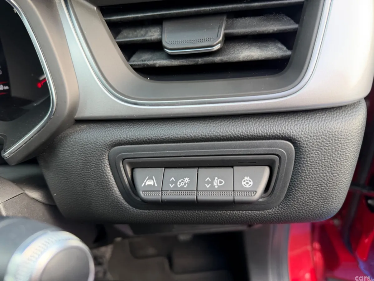 Renault Captur SUV, Petrol, 2021, Red