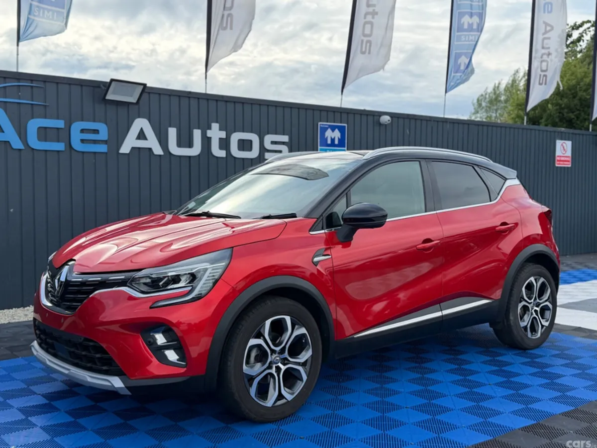 Renault Captur SUV, Petrol, 2021, Red