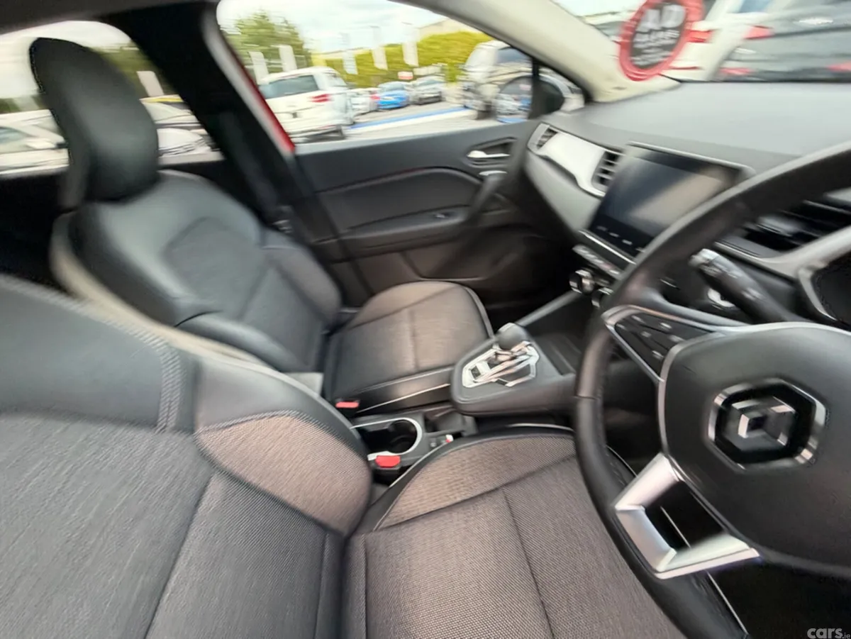 Renault Captur SUV, Petrol, 2021, Red