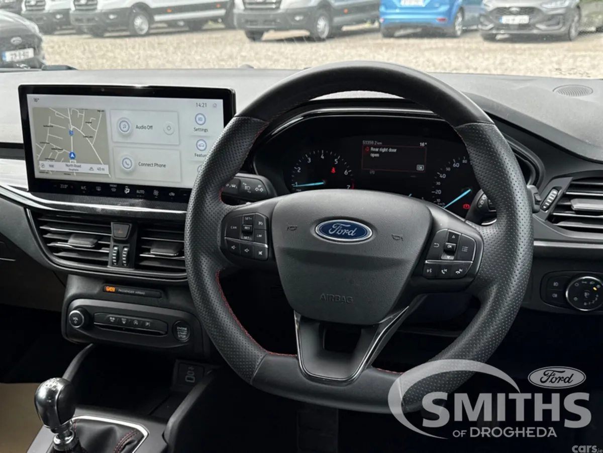 Ford Focus Hatchback, Petrol Hybrid, 2023, White