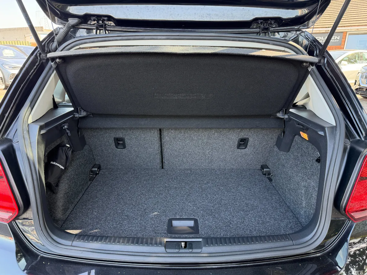 Volkswagen Polo Hatchback, Petrol, 2017, Black