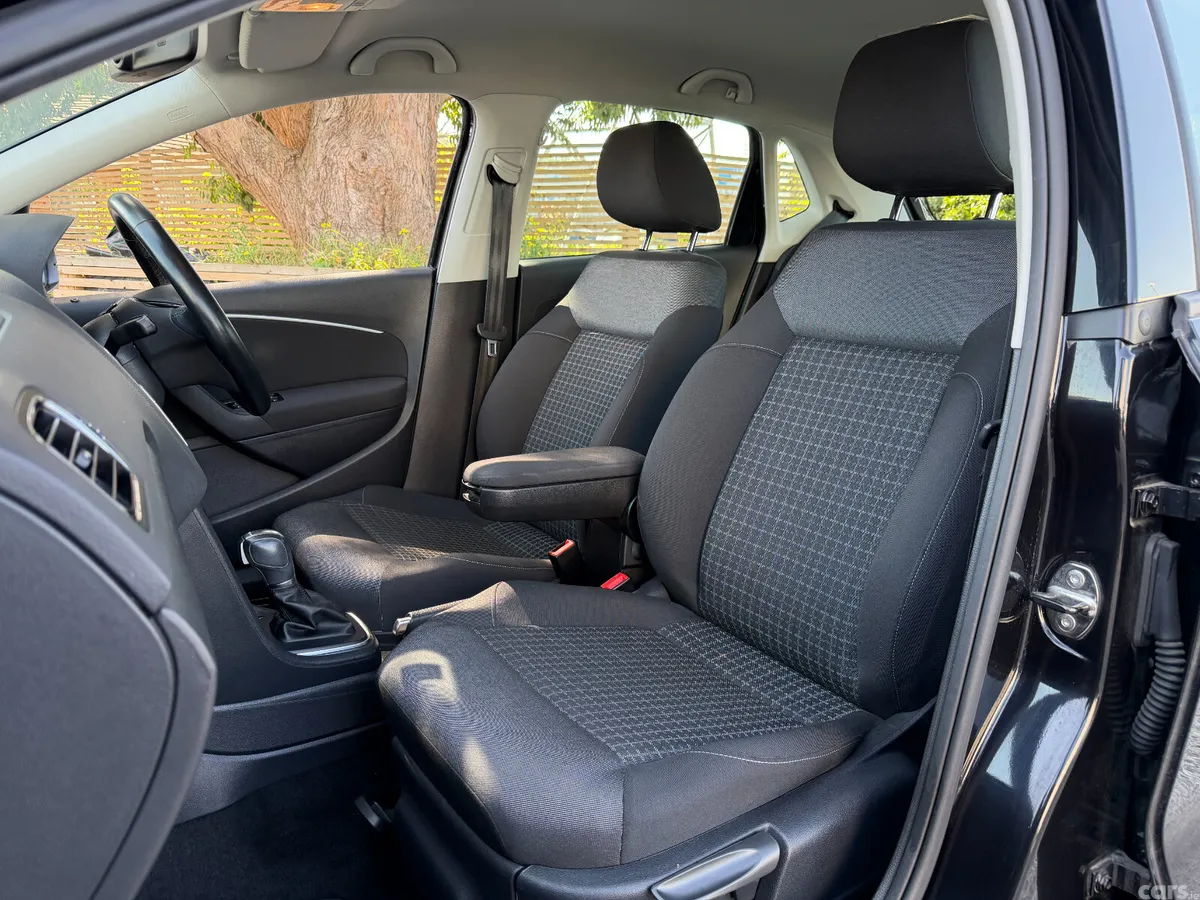 Volkswagen Polo Hatchback, Petrol, 2017, Black