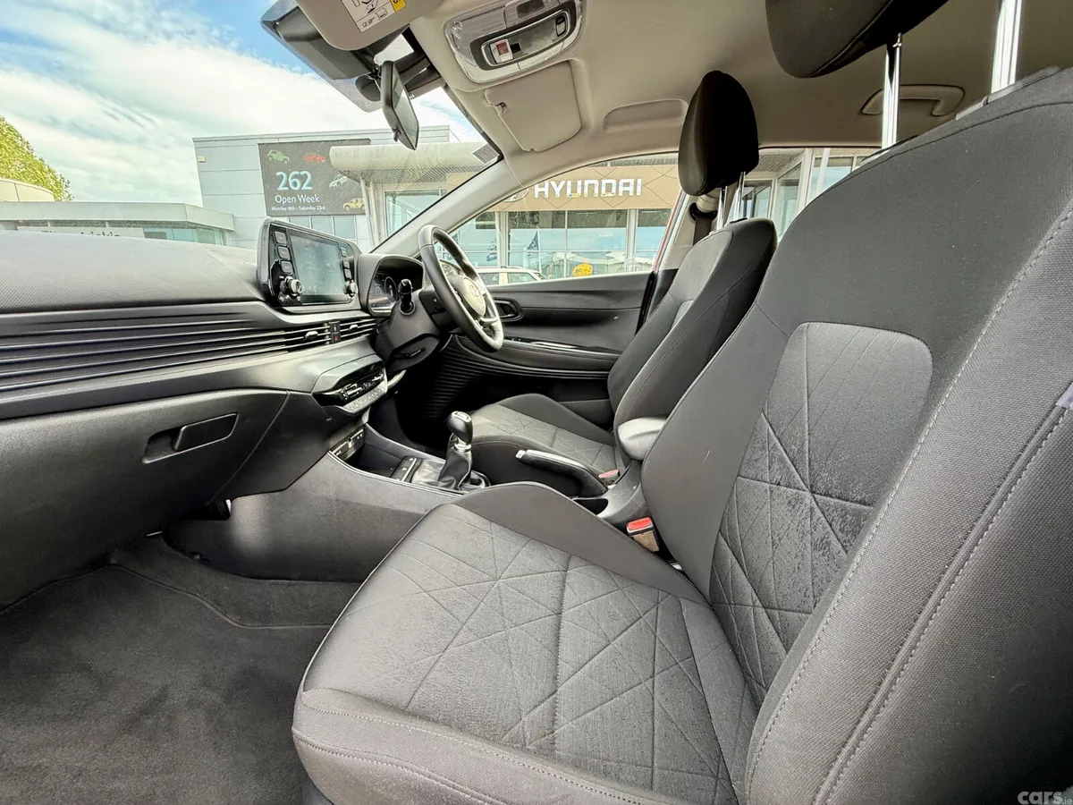 Hyundai Bayon Estate/Jeep, Petrol, 2024, Red
