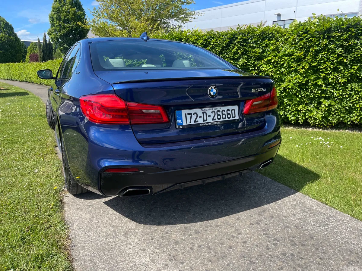 BMW 5-Series Saloon, Petrol Hybrid, 2017, Blue