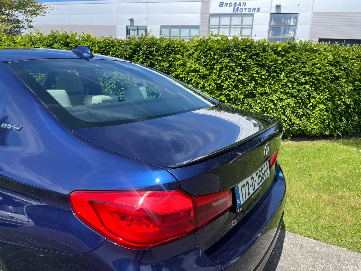 BMW 5-Series Saloon, Petrol Hybrid, 2017, Blue