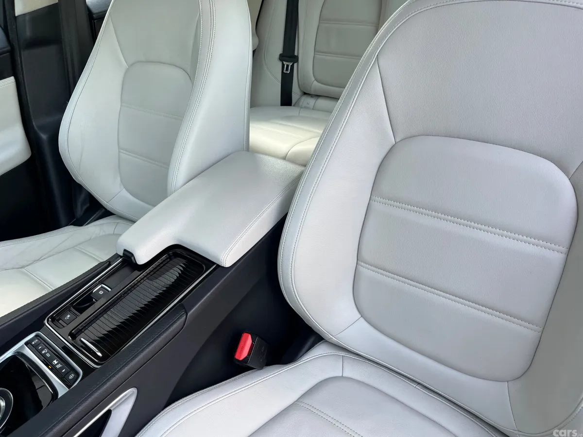 Jaguar F-Pace SUV, Diesel, 2020, Black
