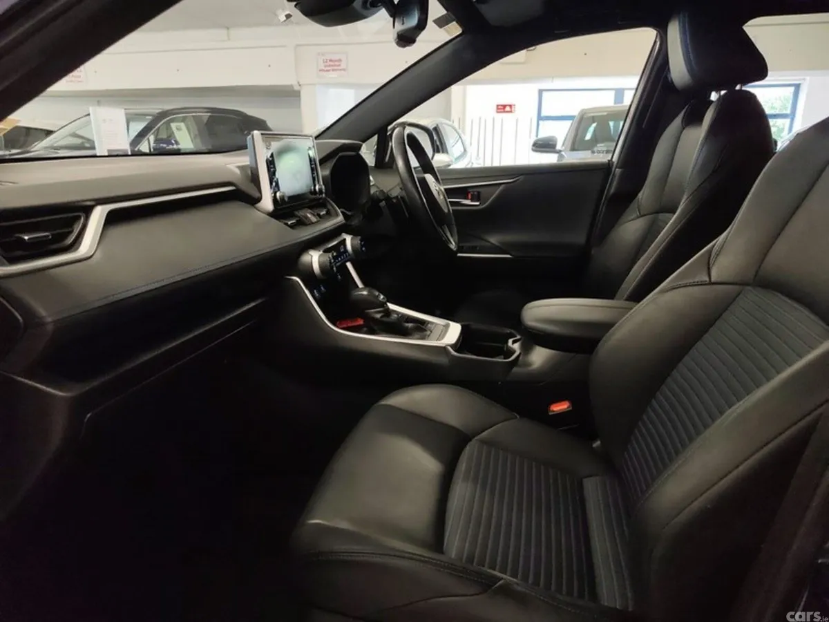 Toyota RAV4 SUV, Petrol Hybrid, 2022, Blue