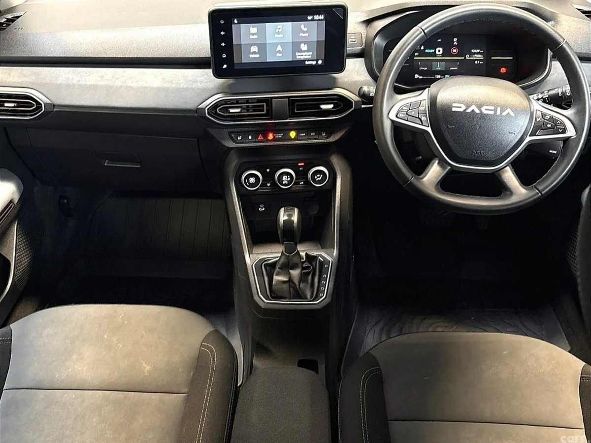 Dacia Jogger MPV, Petrol, 2025, Grey