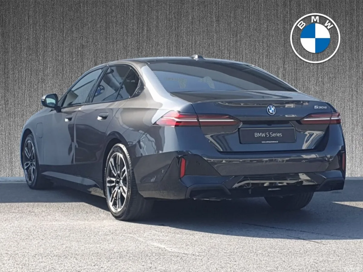 BMW 5-Series Saloon, Petrol Plug-in Hybrid, 2026, Grey