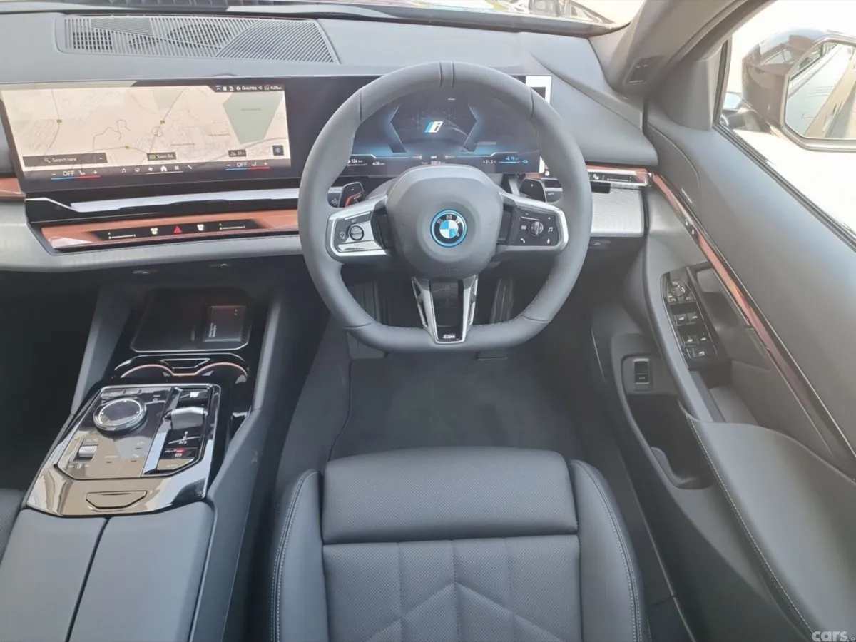 BMW 5-Series Saloon, Petrol Plug-in Hybrid, 2026, Grey