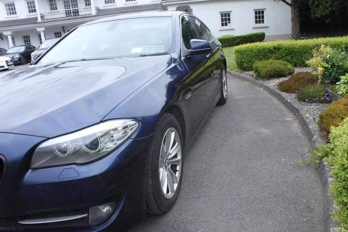 BMW 5-Series Saloon, Diesel, 2011, Blue
