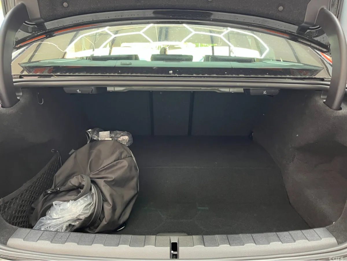BMW 3-Series Saloon, Petrol Plug-in Hybrid, 2025, Black