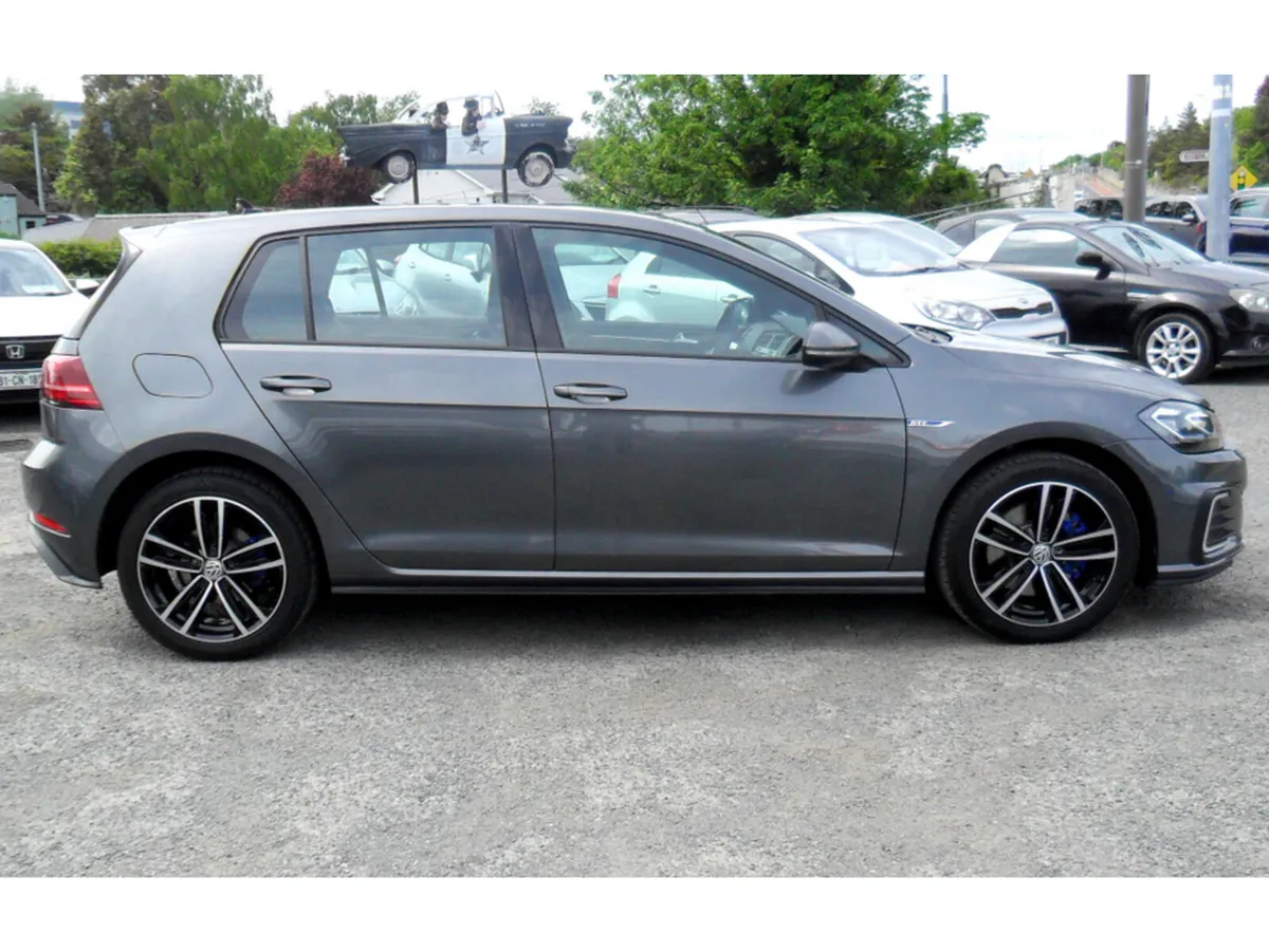 Volkswagen Golf Hatchback, Petrol Plug-in Hybrid, 2018, Grey
