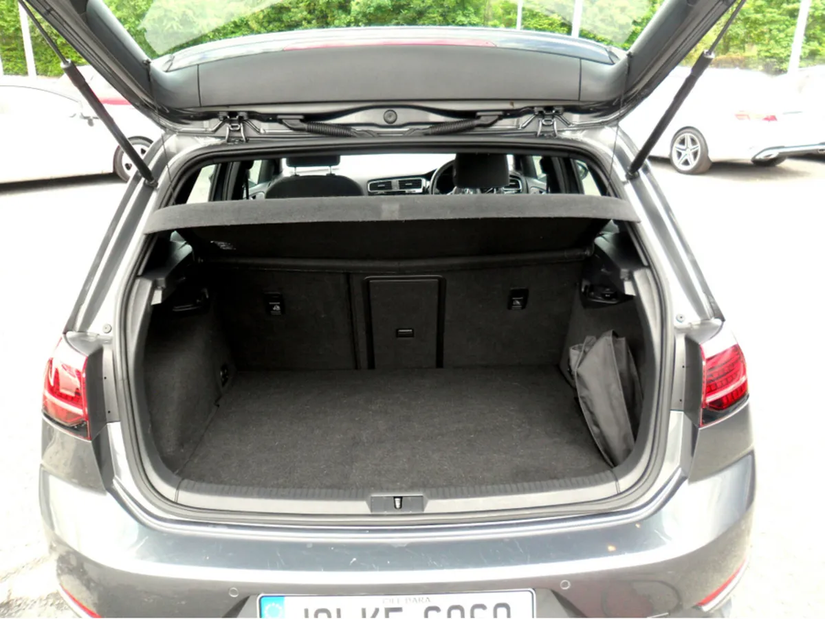 Volkswagen Golf Hatchback, Petrol Plug-in Hybrid, 2018, Grey