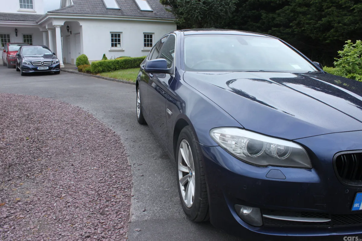BMW 5-Series Saloon, Diesel, 2011, Blue