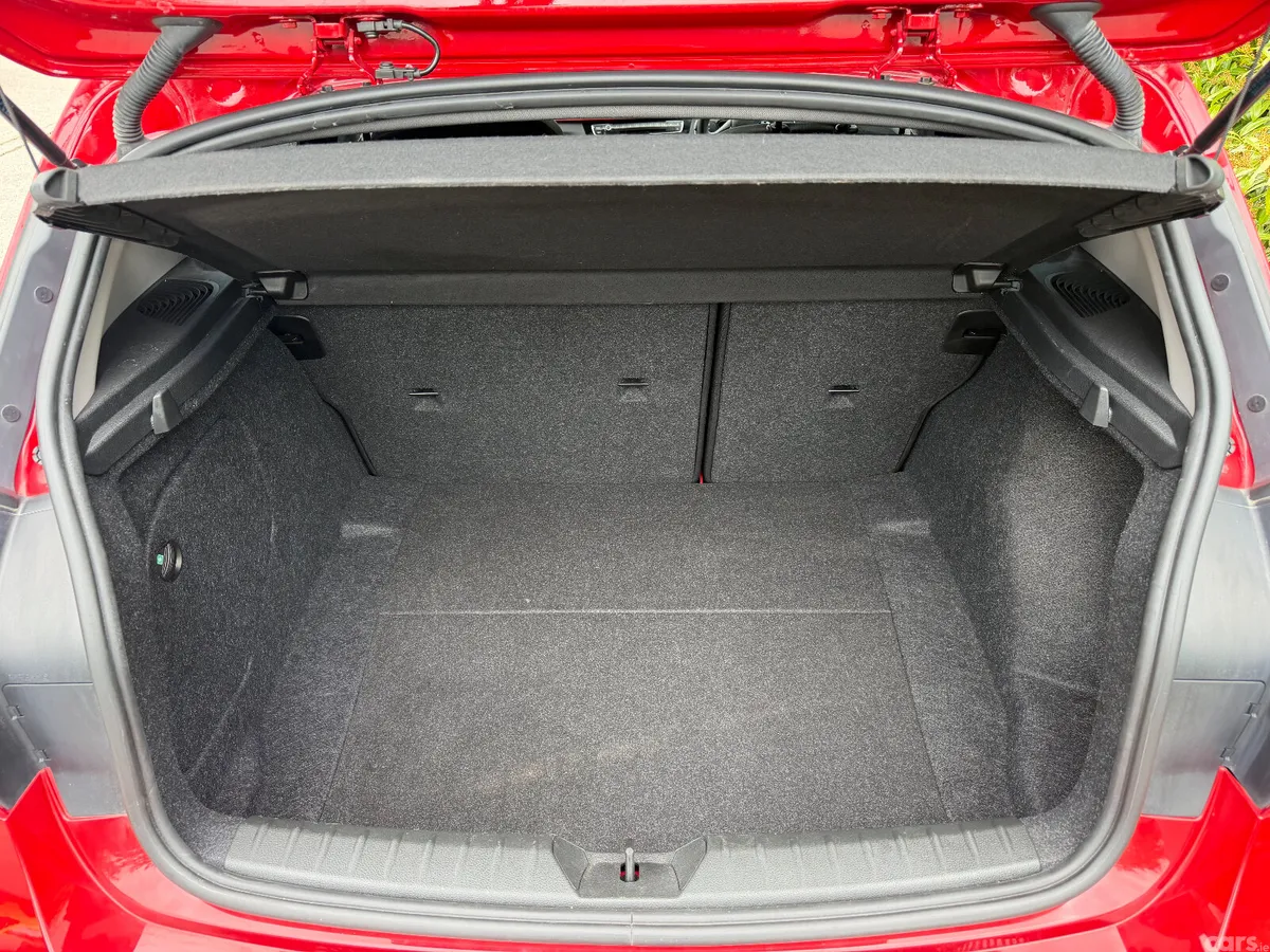 BMW 1-Series Hatchback, Diesel, 2018, Red