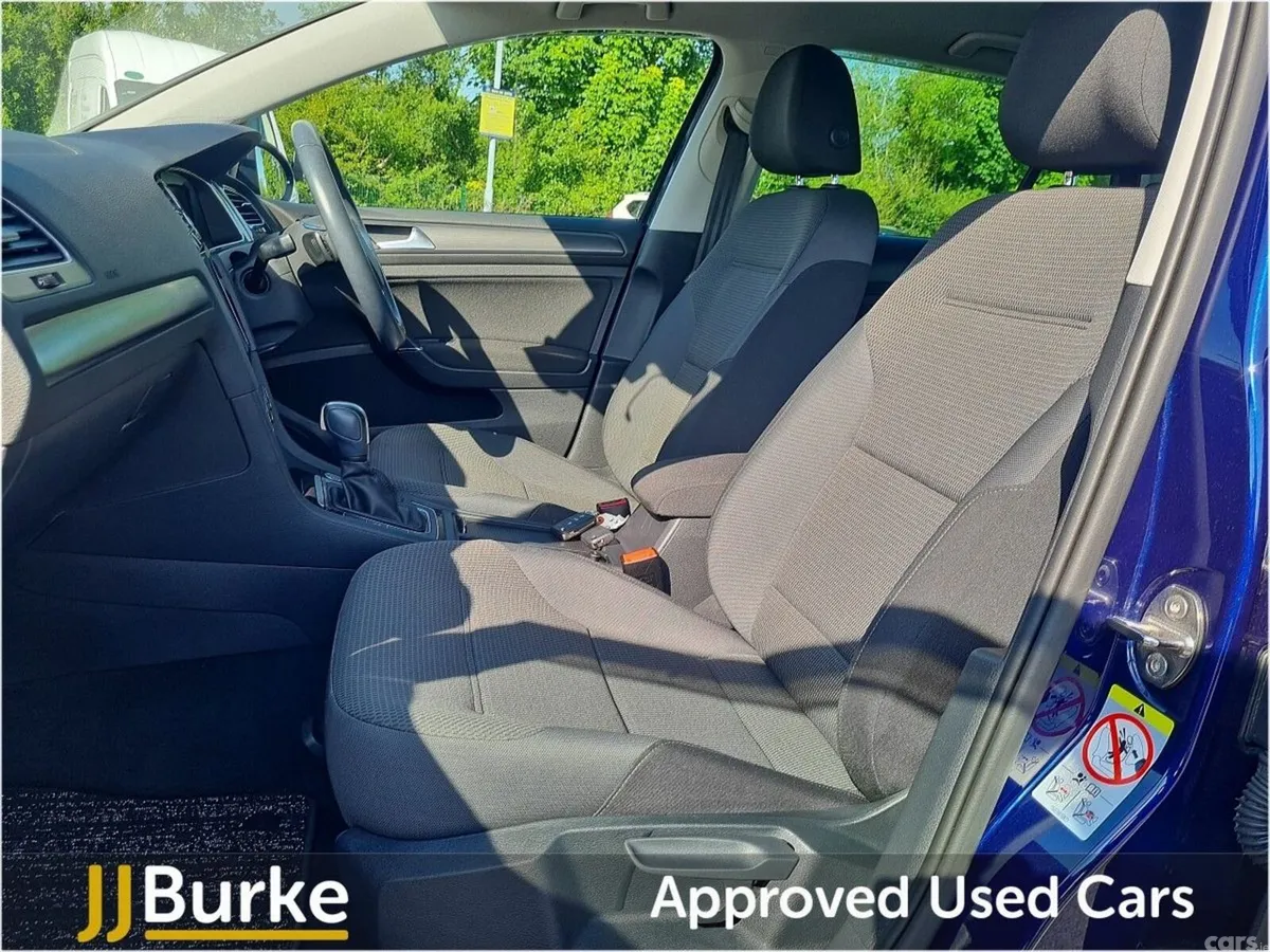 Volkswagen Golf Hatchback, Petrol, 2020, Blue