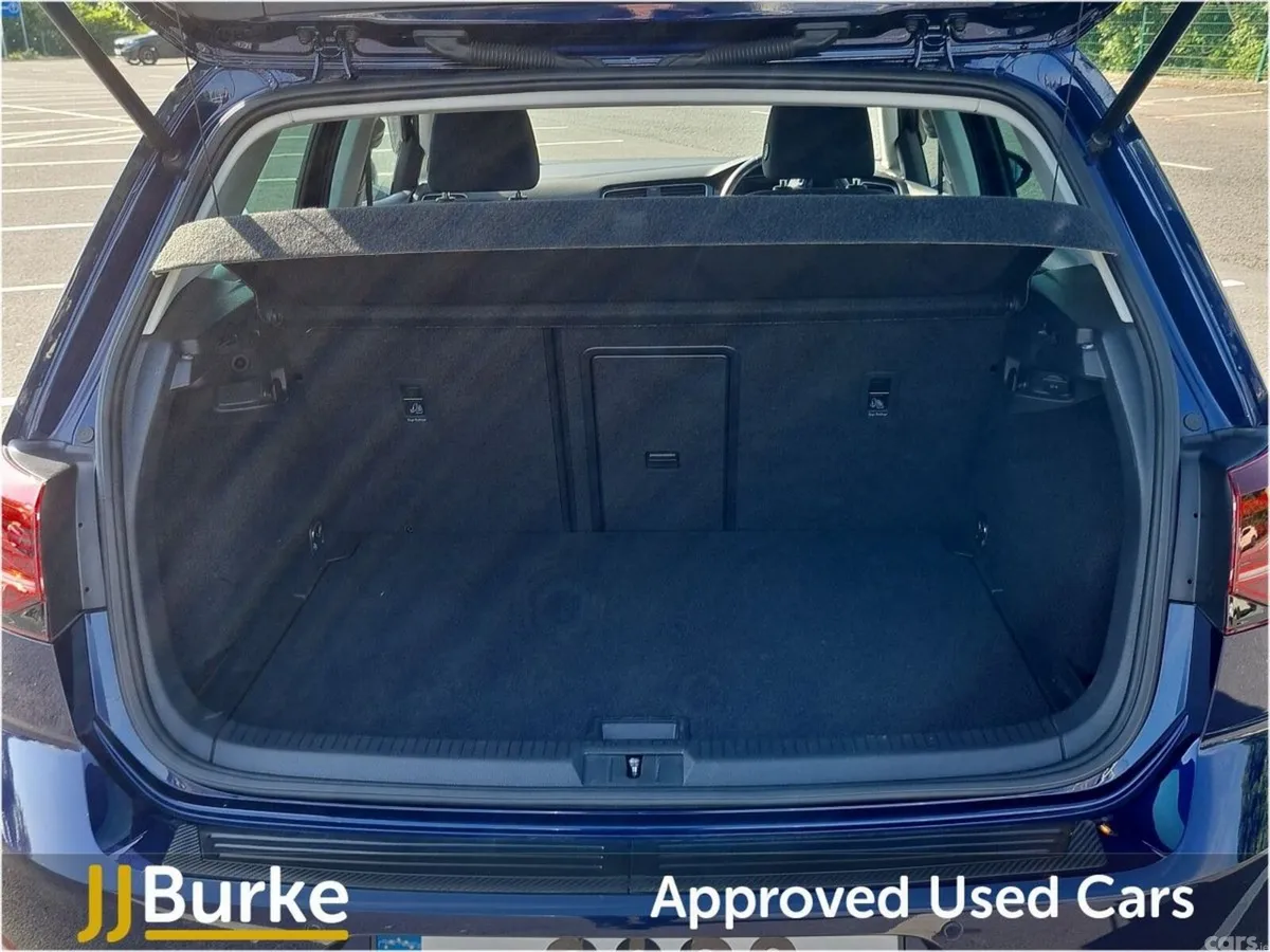 Volkswagen Golf Hatchback, Petrol, 2020, Blue