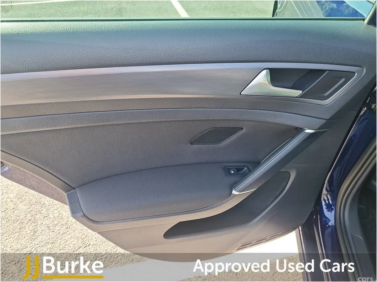 Volkswagen Golf Hatchback, Petrol, 2020, Blue