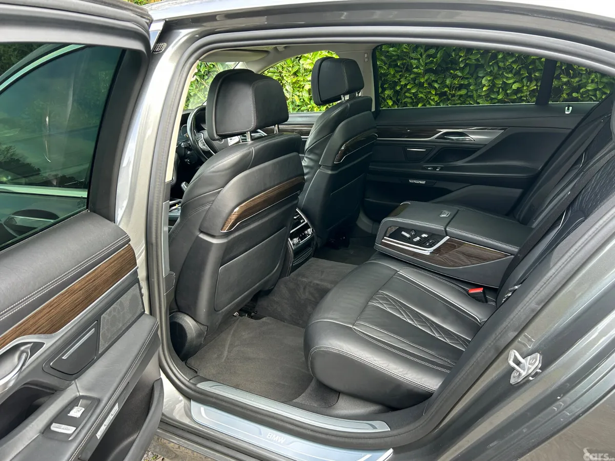 BMW 7-Series Saloon, Diesel, 2017, Grey