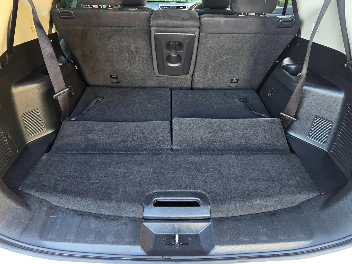 Nissan X-Trail SUV, Diesel, 2014, Silver