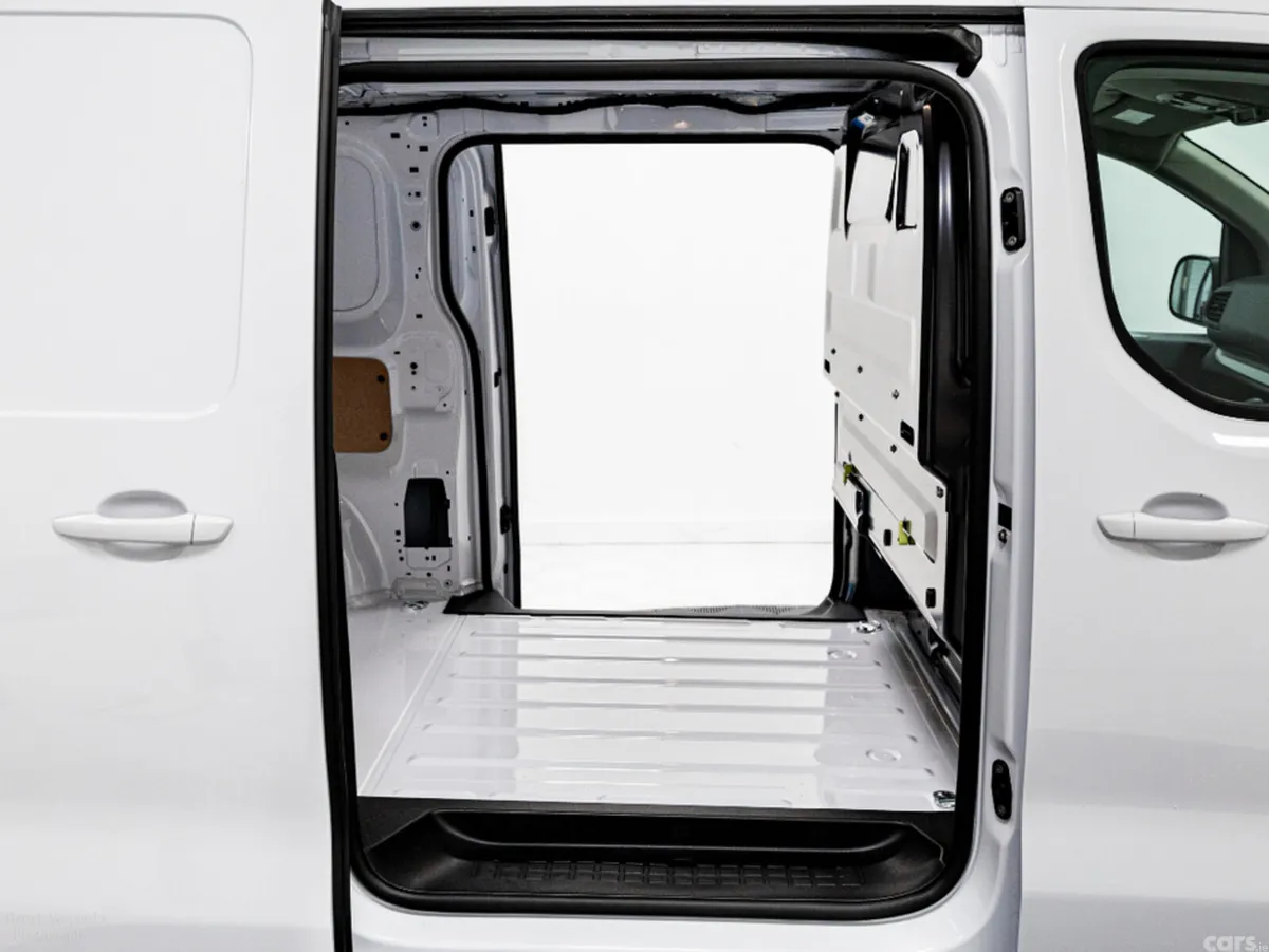 Peugeot Expert Van, Diesel, 2026, White