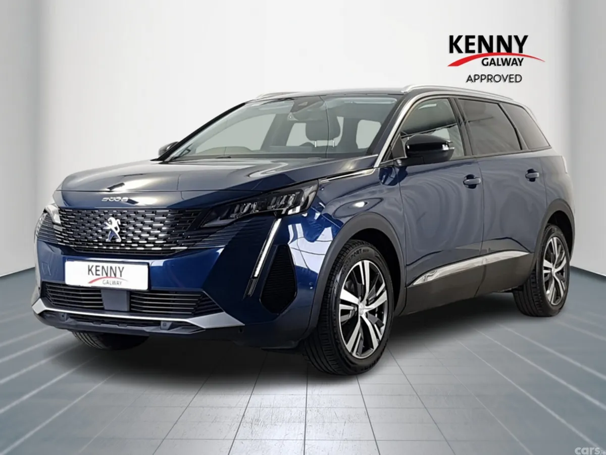 Peugeot 5008 MPV, Diesel, 2022, Blue