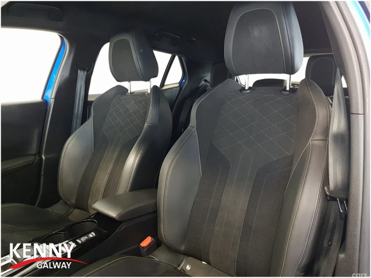 Peugeot 2008 Hatchback, Electric, 2023, Blue
