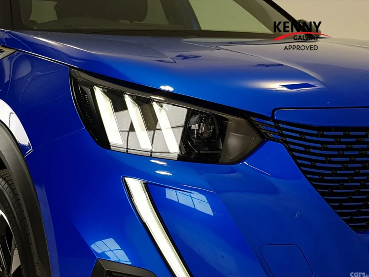 Peugeot 2008 Hatchback, Electric, 2023, Blue