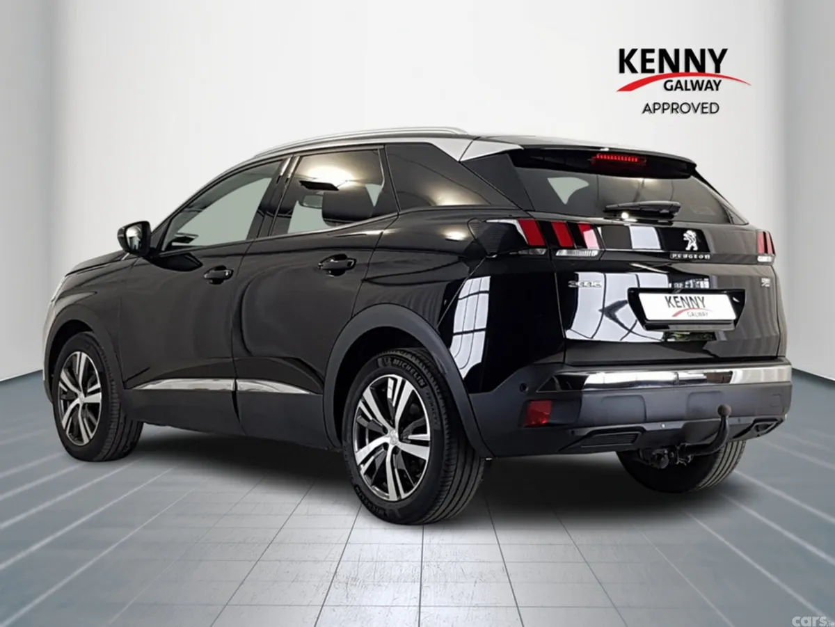 Peugeot 3008 MPV, Diesel, 2023, Black