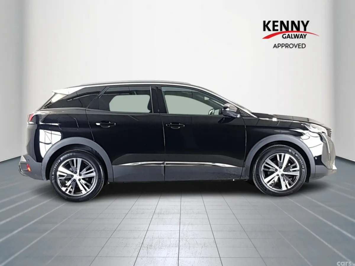 Peugeot 3008 MPV, Diesel, 2023, Black