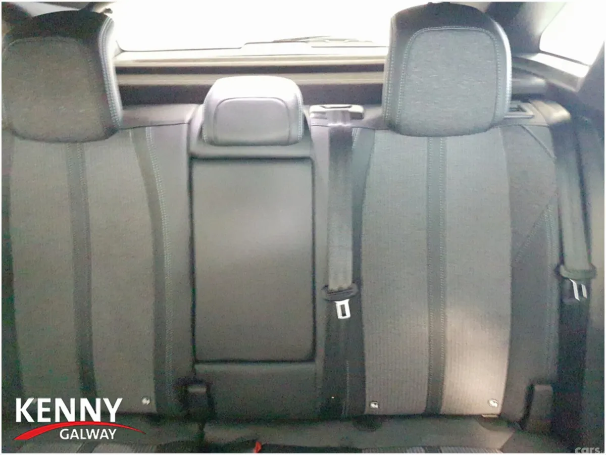 Peugeot 3008 MPV, Diesel, 2023, Black