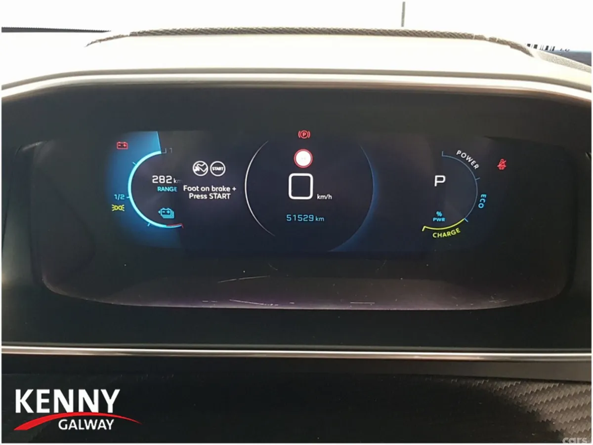 Peugeot 2008 Hatchback, Electric, 2023, Blue