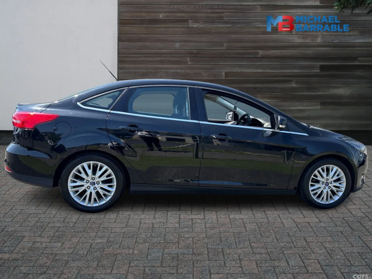 Ford Focus Saloon, Diesel, 2017, Black