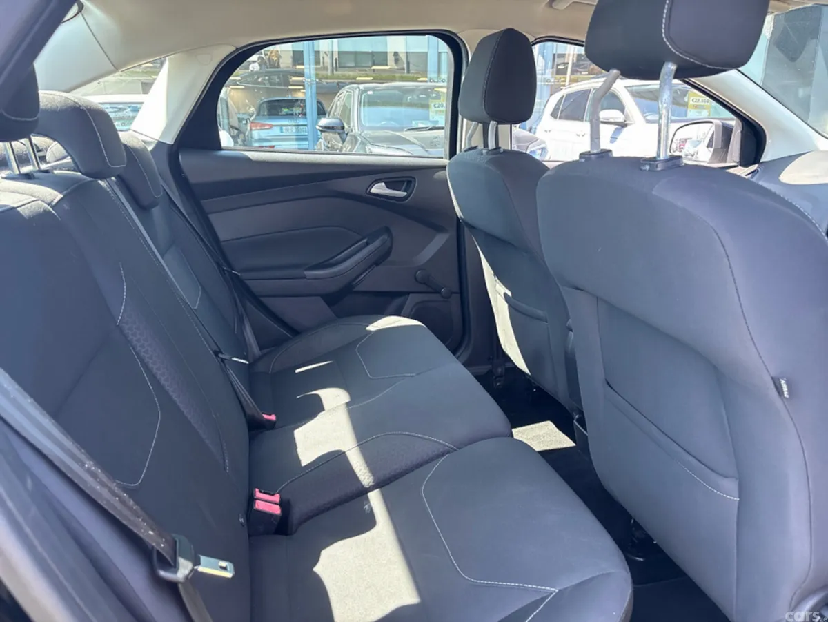 Ford Focus Saloon, Diesel, 2017, Black
