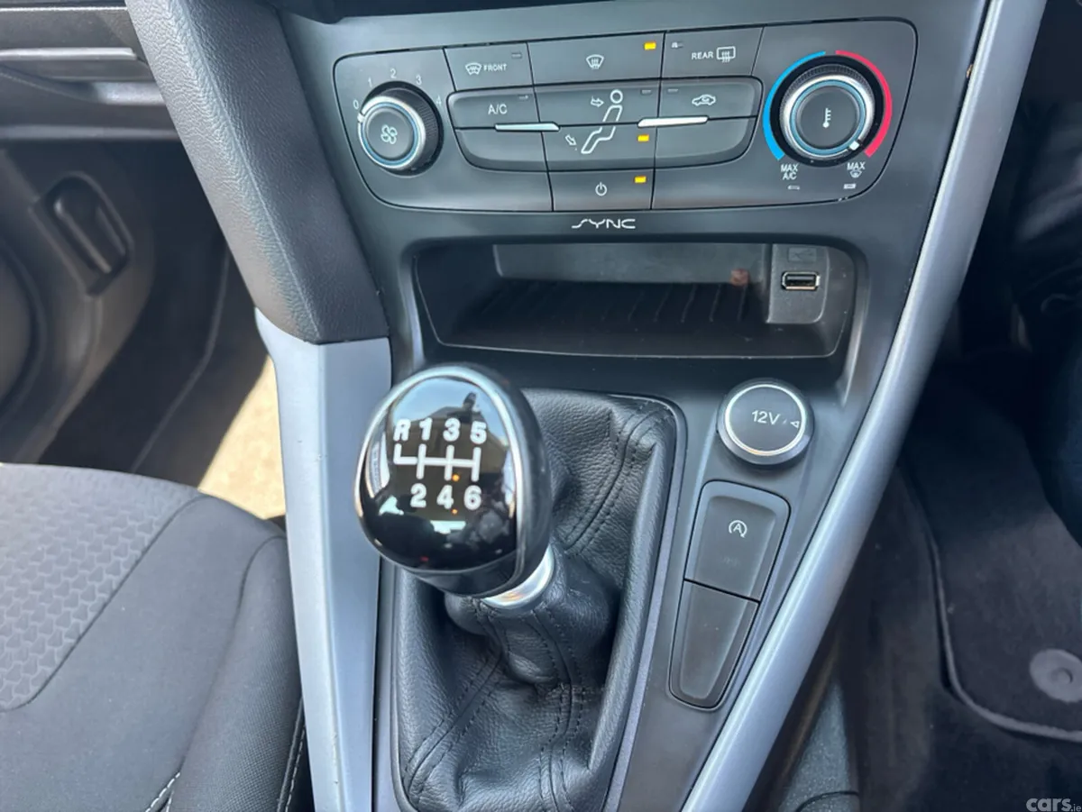 Ford Focus Saloon, Diesel, 2017, Black