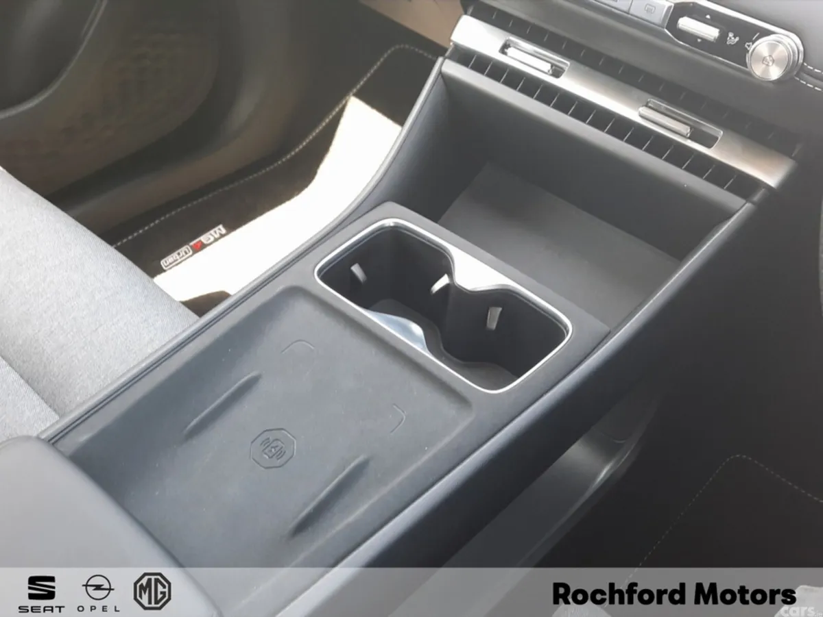 MG 4 Hatchback, Electric, 2026, Grey