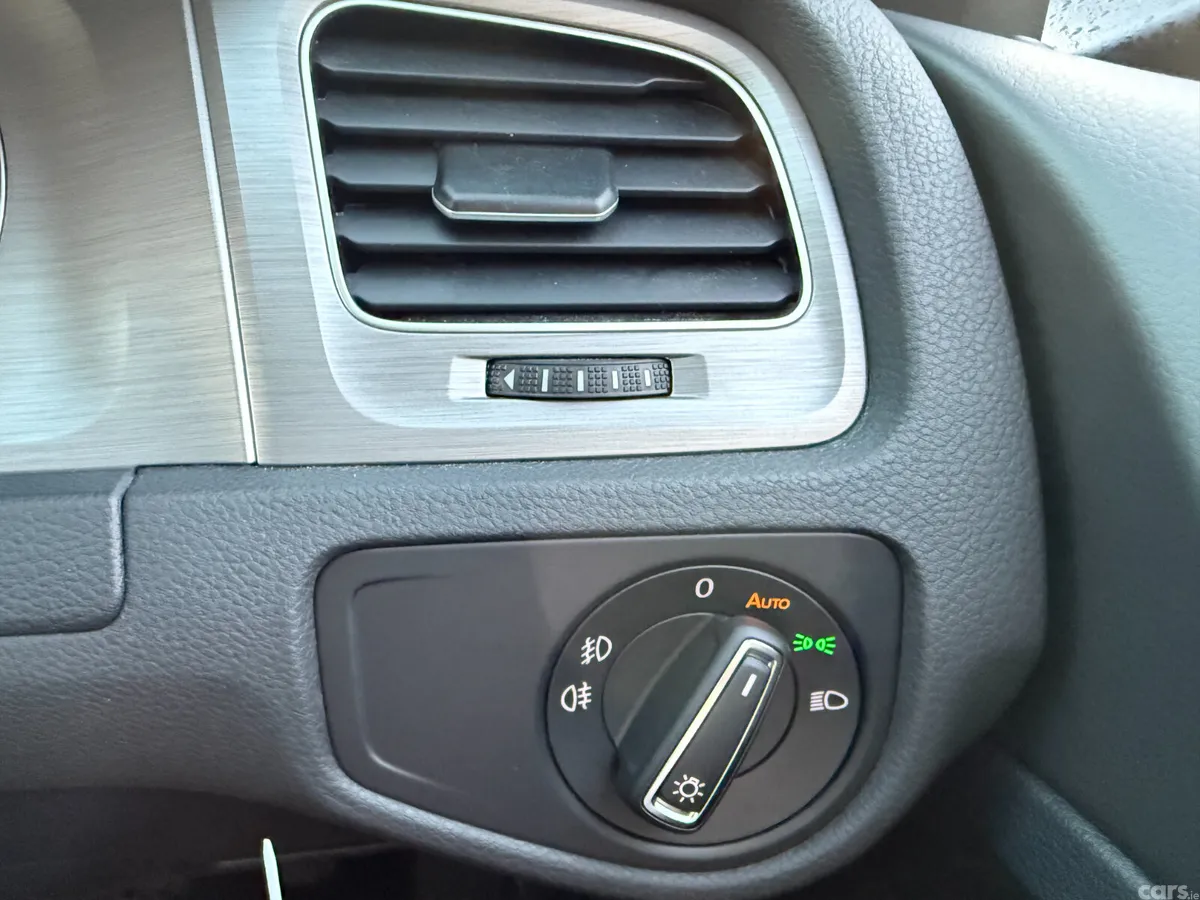 Volkswagen Golf Hatchback, Petrol, 2015, Black